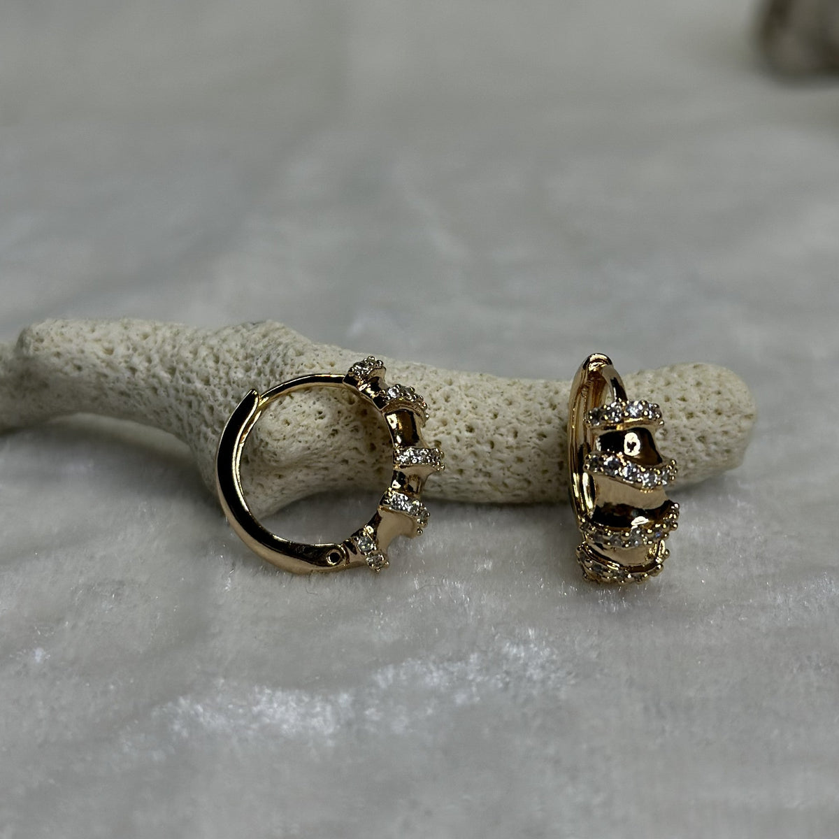 Ribbon Twist Hoops